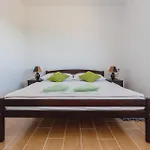 Two-bedroom Saldun With Sea View 08 Διαμέρισμα *