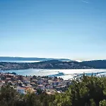 Διαμέρισμα Two-bedroom Saldun With Sea View 08 Τρογκίρ