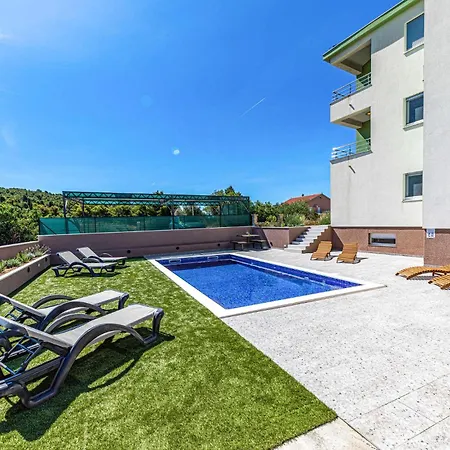Two-bedroom Saldun With Sea View 08 Διαμέρισμα