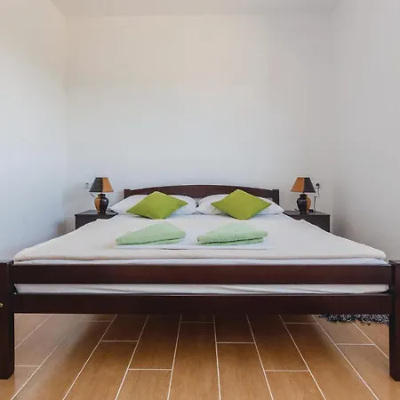 2 Bedroom Cozy In Saldun Apartament *